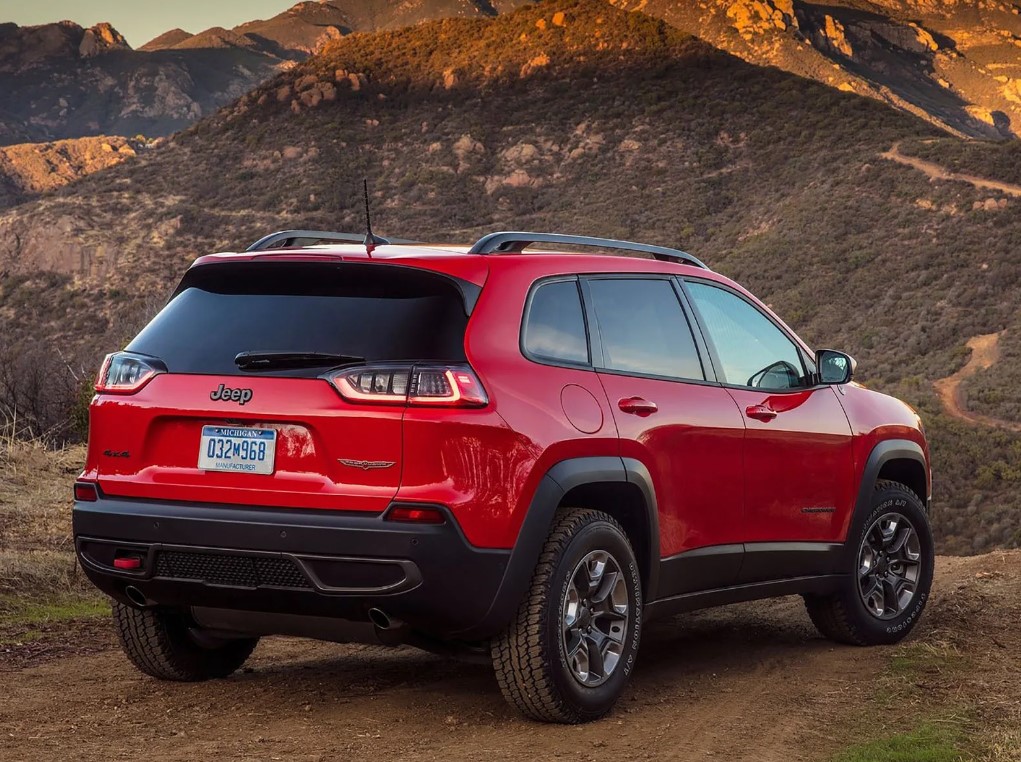 2024 Jeep Cherokee Trailhawk Back View
