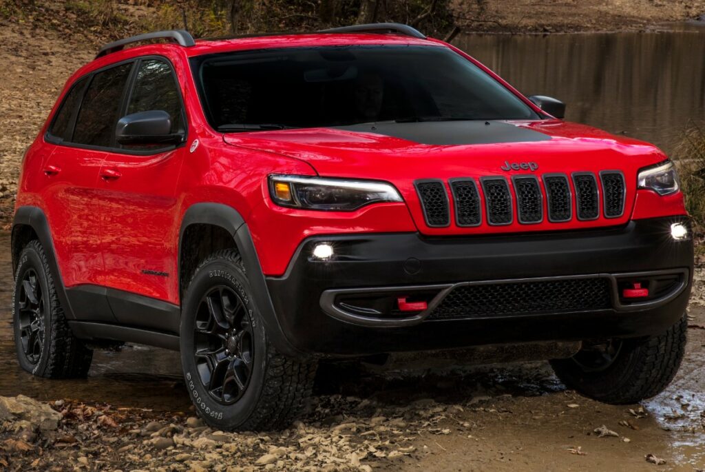 2024 Jeep Cherokee Trailhawk Front View