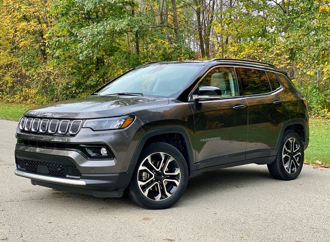 2024 Jeep Compass PHEV Front View