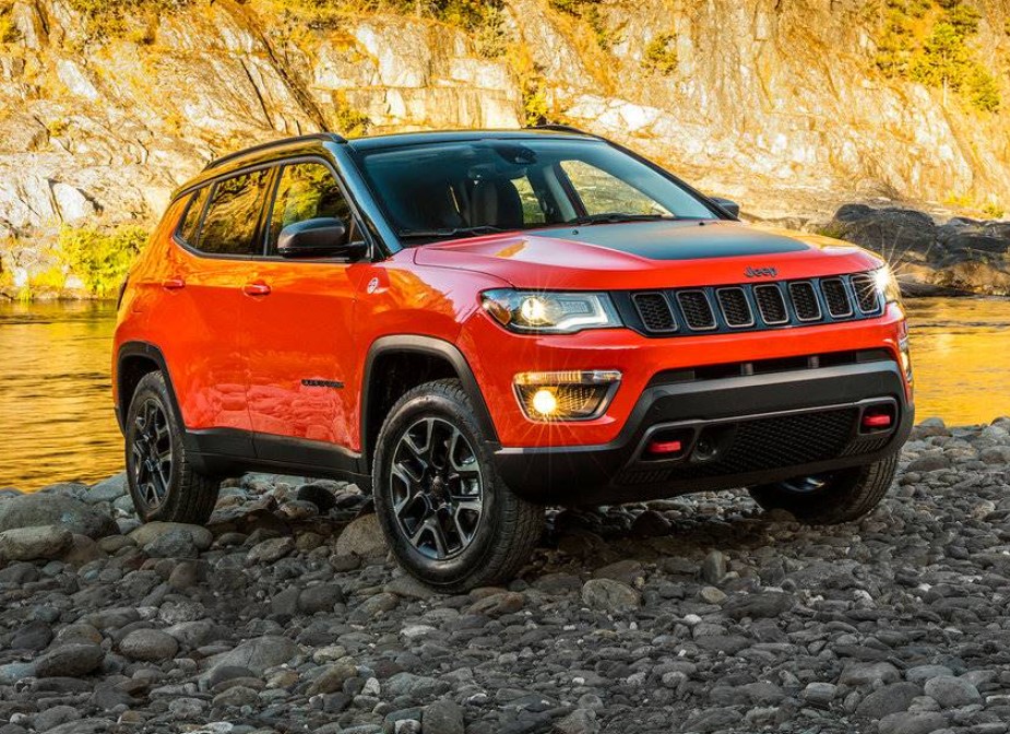 2024 Jeep Compass Sport Front View