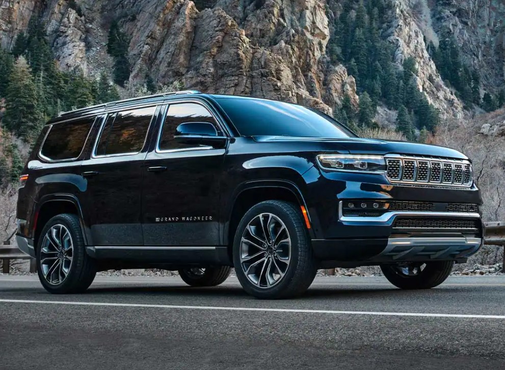 2024 Jeep Grand Wagoneer Front View