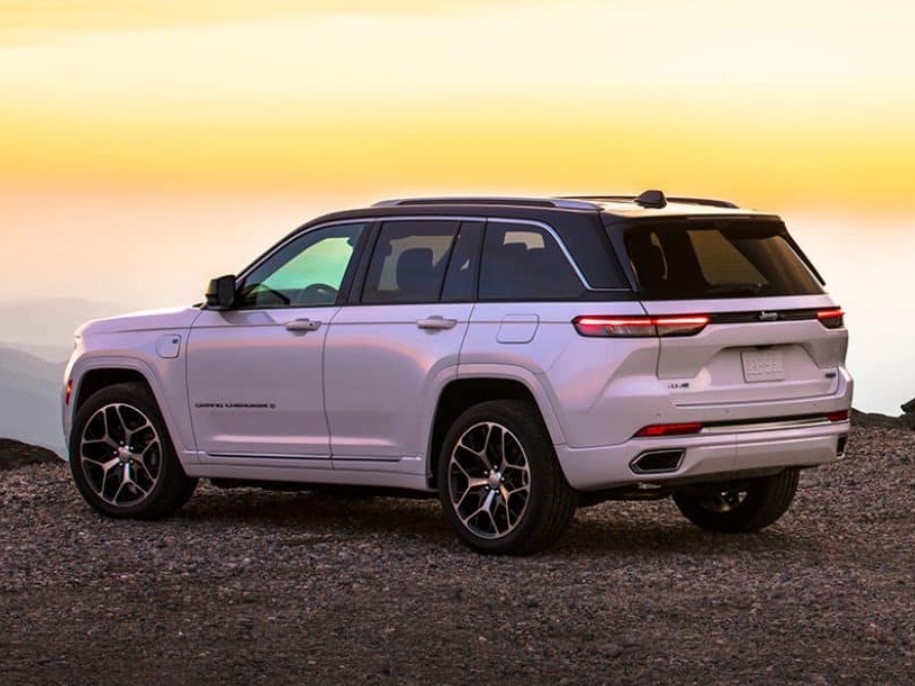 2025 Jeep Grand Cherokee 4xe Images