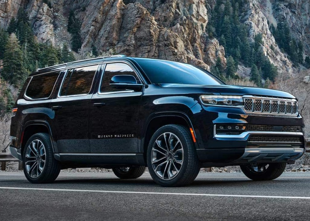 2025 Jeep Grand Wagoneer Front View