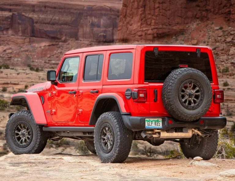 2025 Jeep Wrangler Sahara Altitude Colors, Engine New Jeep 2024