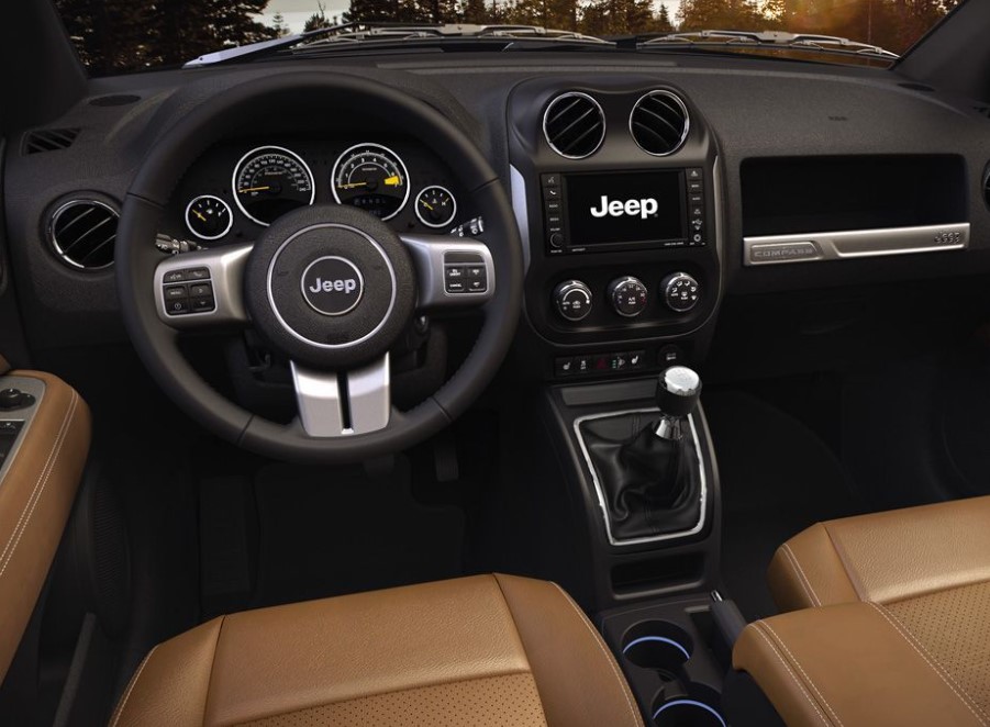 2025 Jeep Compass Altitude Interior